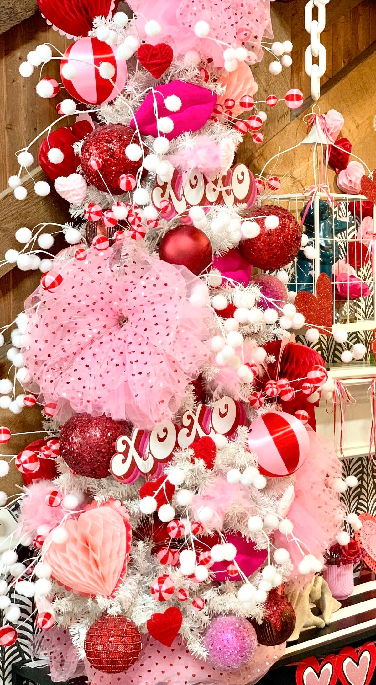 Pink and red Valentine's tree
